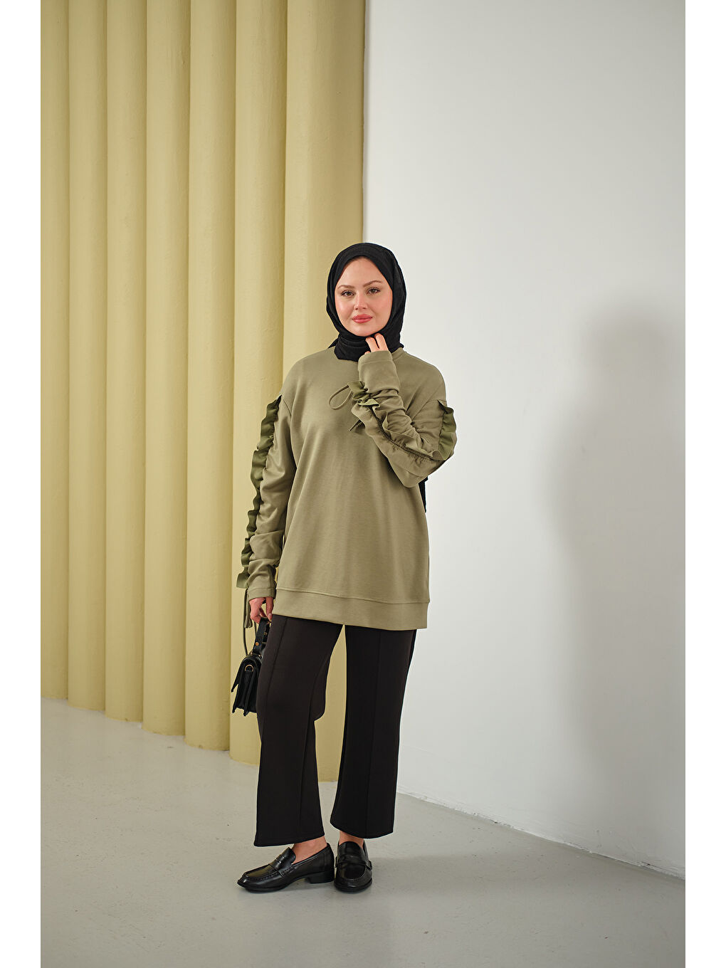 Kadın Kolları Büzgü Detay Tunik Yeşil-1