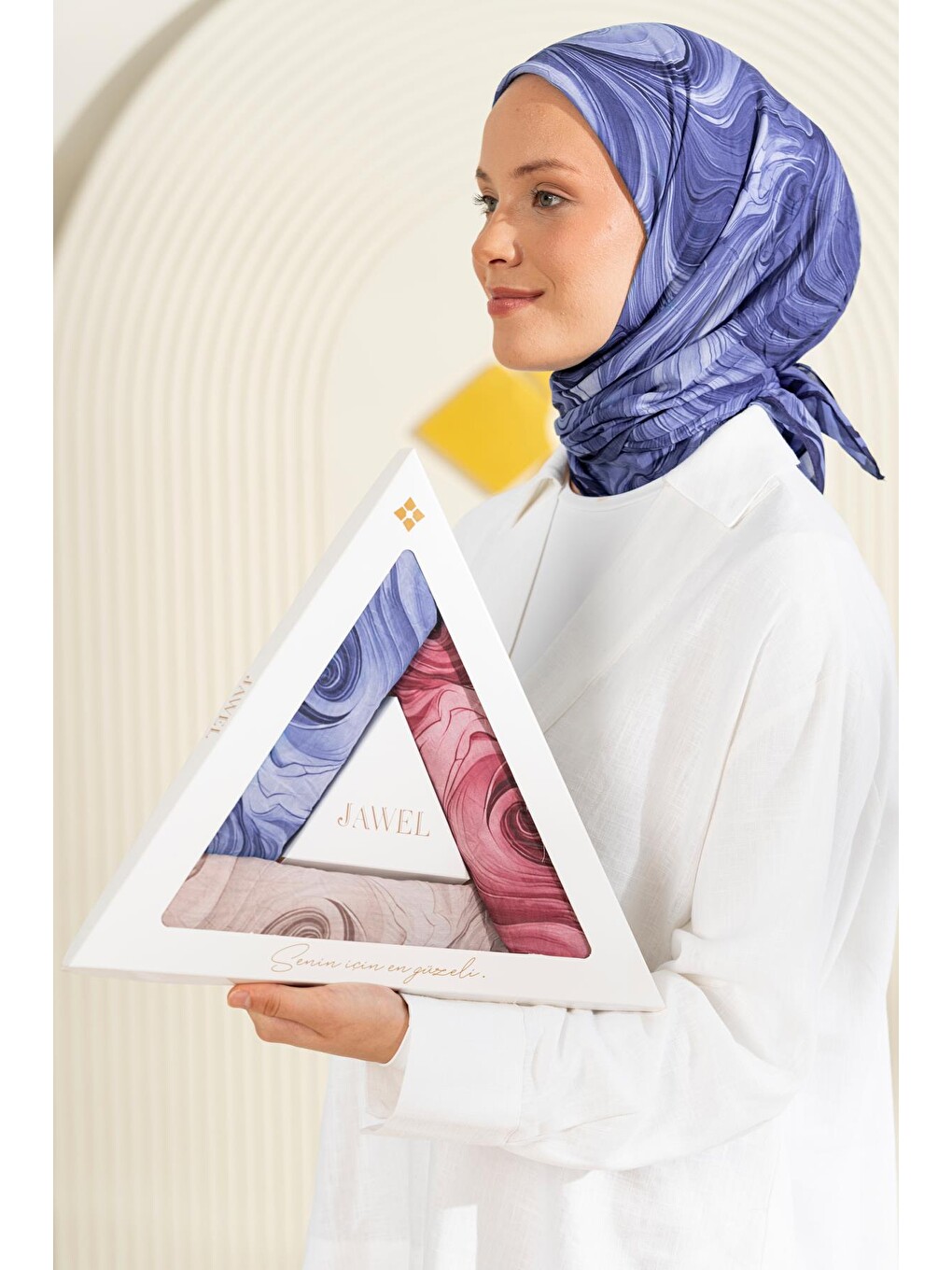 Karışık Desenli Kırışık Dokulu Soft Eşarp Paketi Maryas ( Lacivert-bordo-sütlü Kahve)
