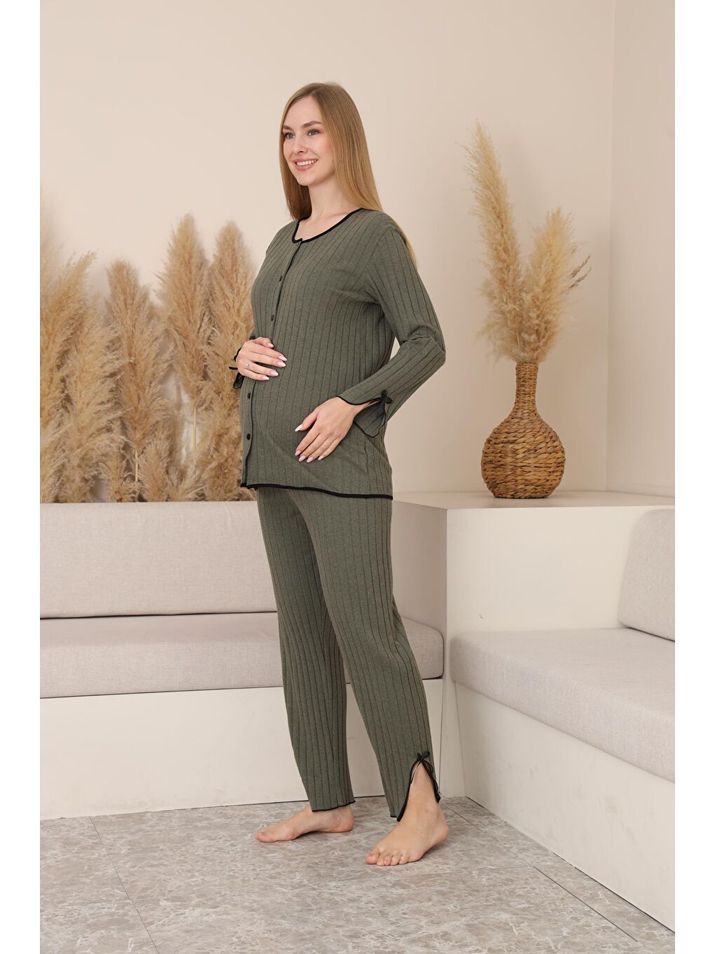 Haki Soft Elegance Yumoş Düğmeli Ayarlanabilir Bel Lohusa Pijama Takımı-1