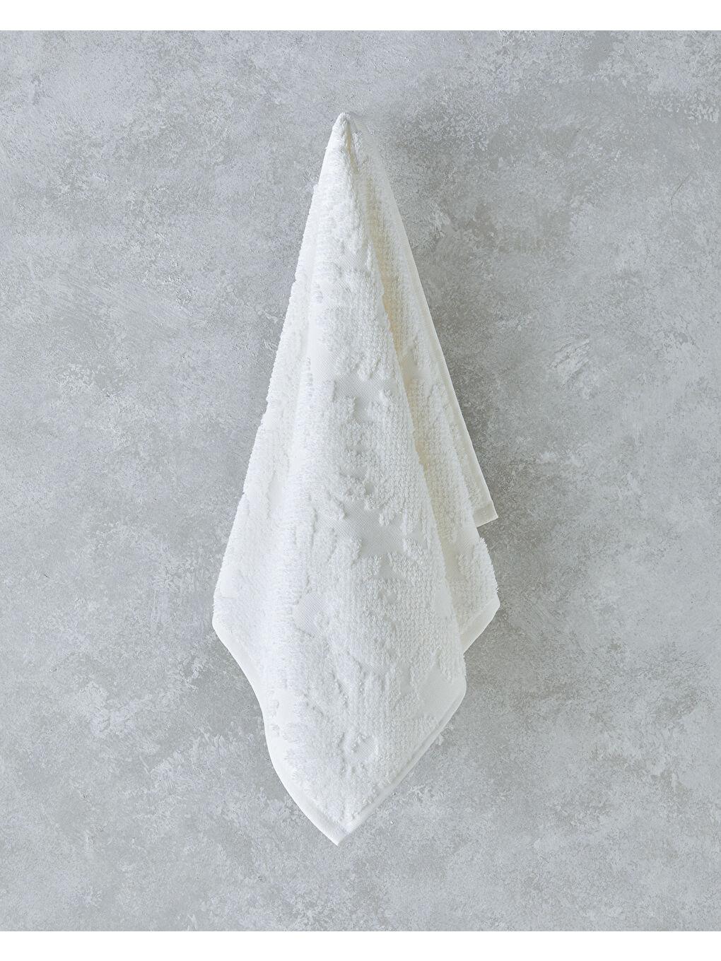 Flower Touch Pamuklu Jakarlı Yüz Havlusu 50x80 cm Ekru