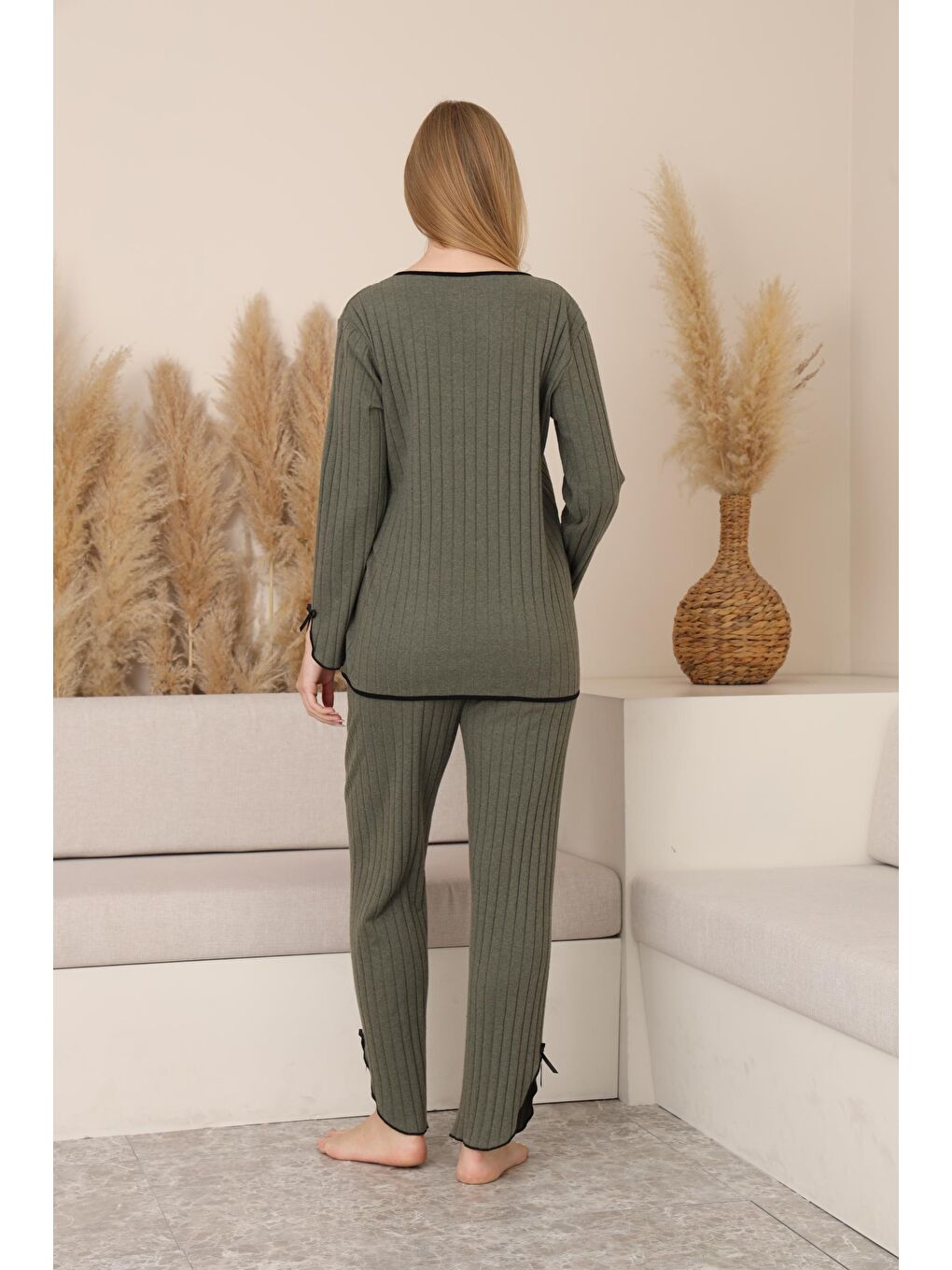 Haki Soft Elegance Yumoş Düğmeli Ayarlanabilir Bel Lohusa Pijama Takımı-4