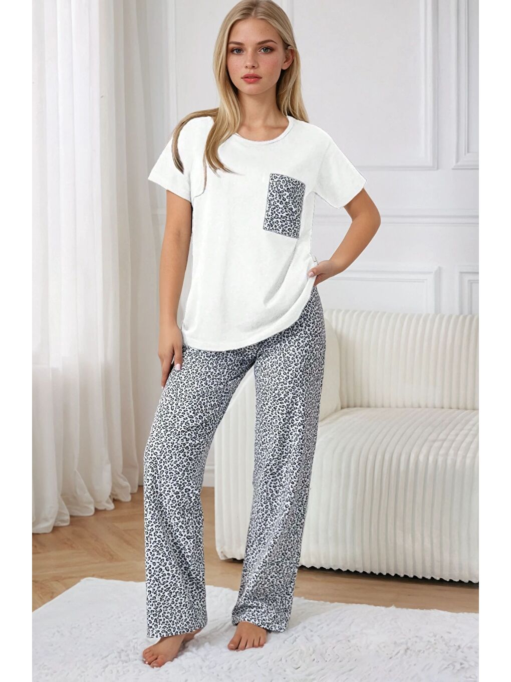 Leopar Desen Baskılı Beyaz Pijama Alt Üst Takım