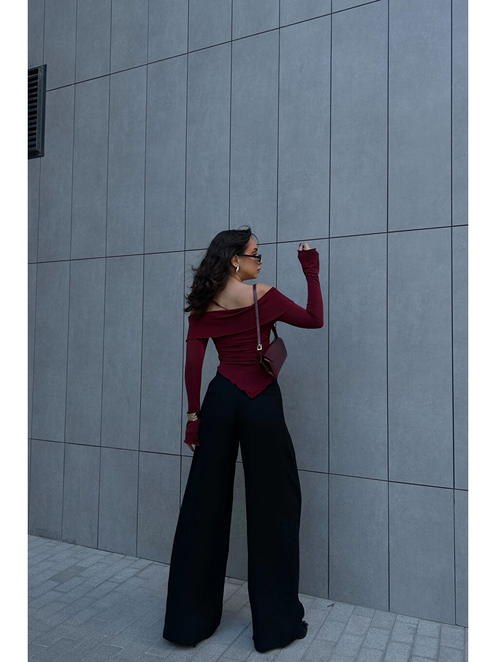 Kadın Bordo Madonna Yaka Uzun Kol Crop 0999-499220-1