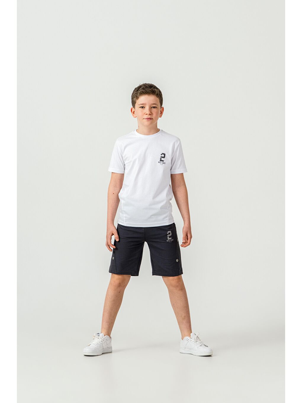 Gri Üst Ön Baskılı Alt Çıtçıtlı Sol Bacak Baskılı Erkek Çocuk Şort - Tişört Takımı-4