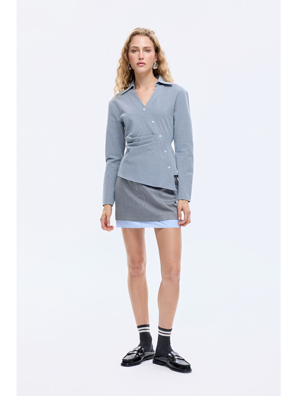 Asimetrik Düğmeli Drapeli Gömlek Gri-3