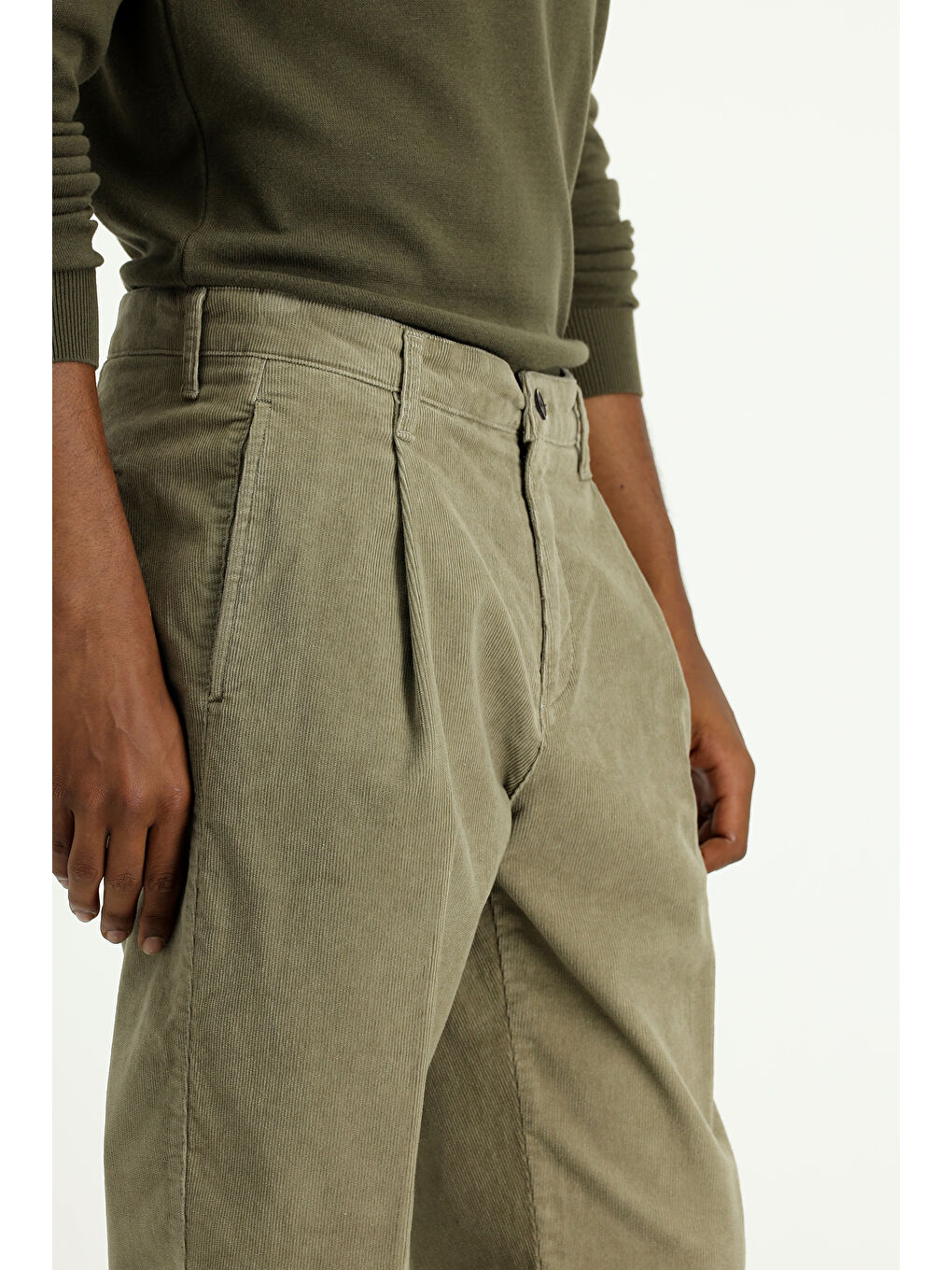 Kahverengi Regular Fit Elastanlı Pileli Kadife Pantolon-2