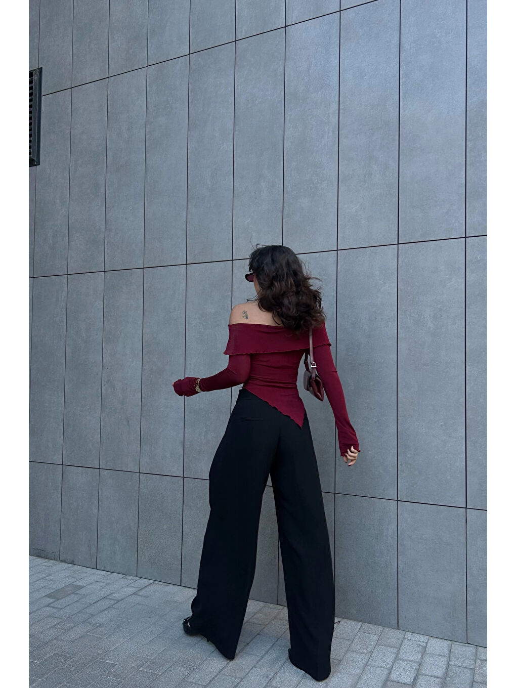 Kadın Bordo Madonna Yaka Uzun Kol Crop 0999-499220-2