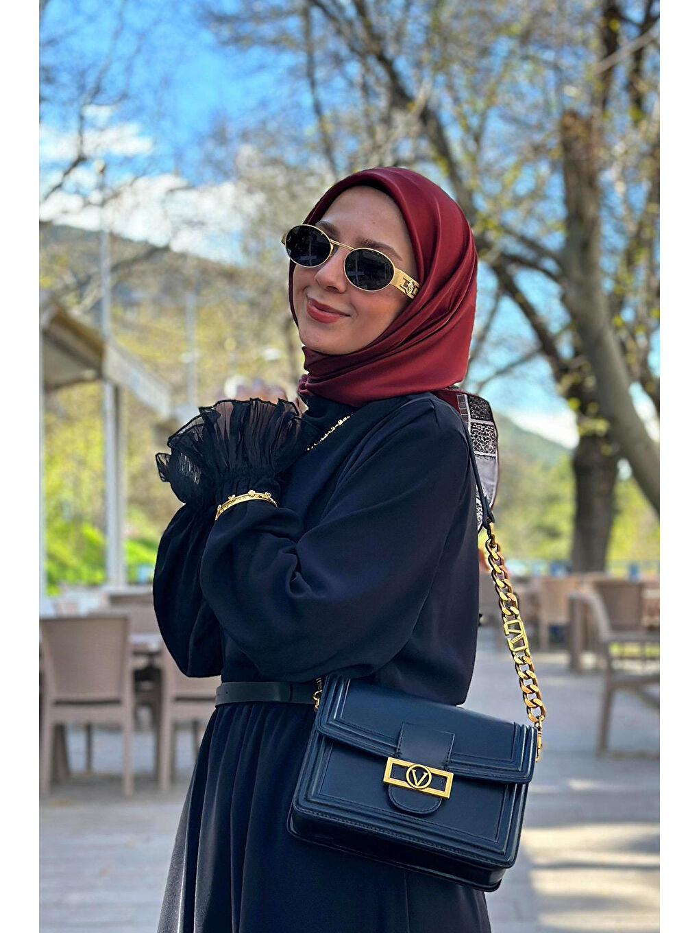 Çift Bölme ve Askılı Sert Deri Premium Çanta 930240 Siyah-1