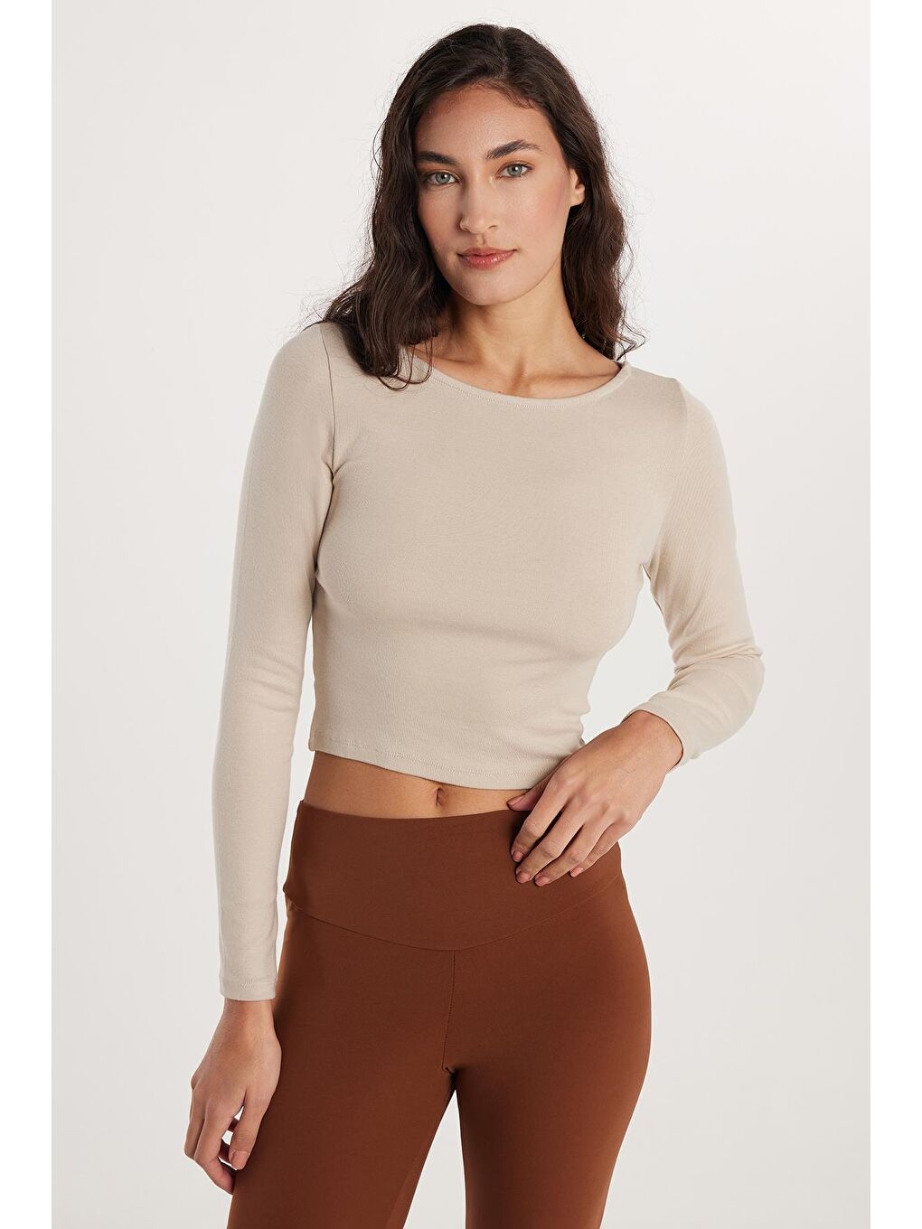 Bej Kadın Slim Fit Dar Kesim Modal Kumaş Uzun Kollu Bisiklet Yaka Taş Rengi Bluz