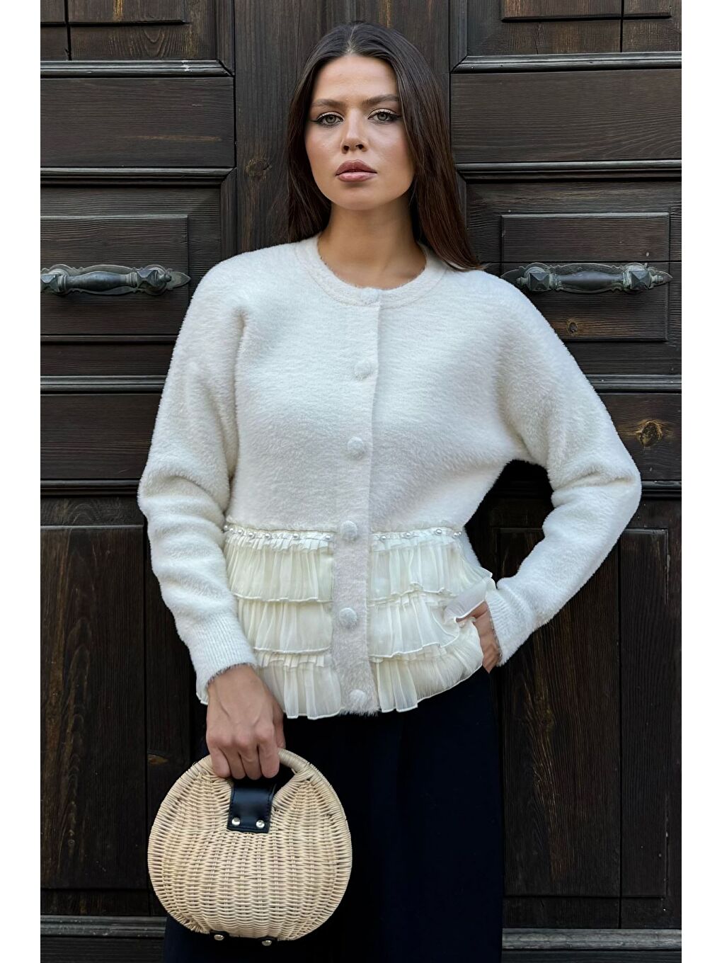 Ekru Alt Kısmı Fırfırlı Yumoş Triko Ceket (s,m,l,xl Uyumludur)