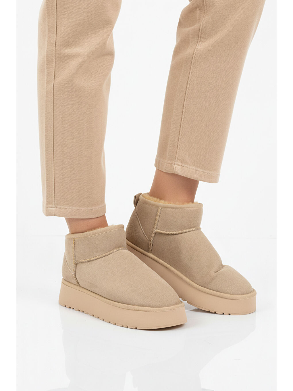 Bej İçi Kürklü Soğuğa Dirençli Kadın Bot U-400 Z