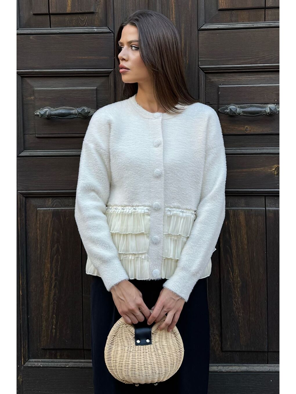 Ekru Alt Kısmı Fırfırlı Yumoş Triko Ceket (s,m,l,xl Uyumludur)-1