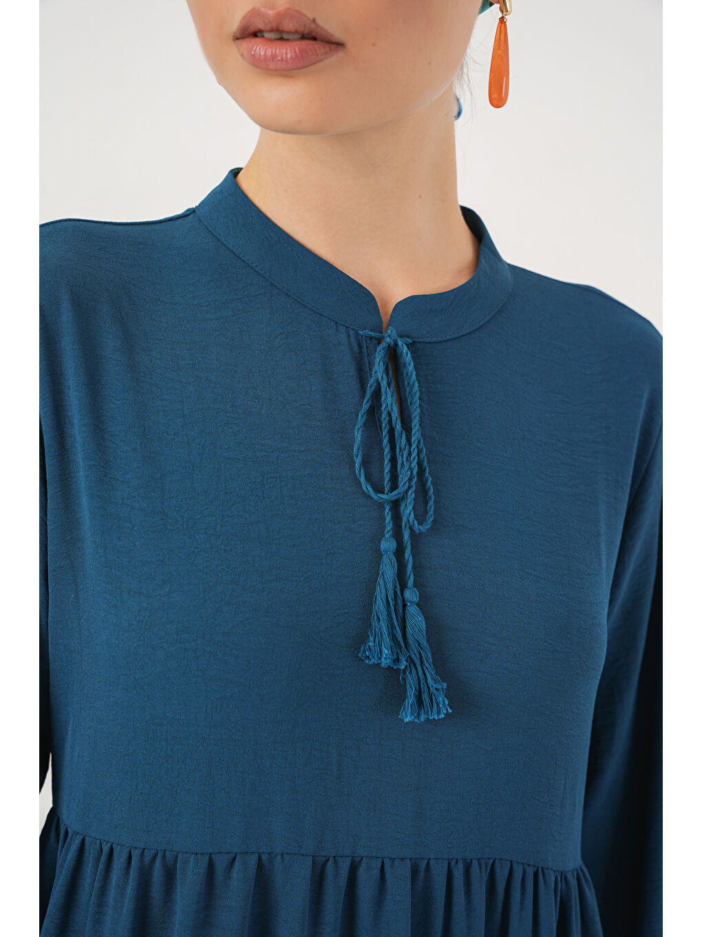 1627 Yaka Bağcıklı Tesettür Elbise - Petrol-4