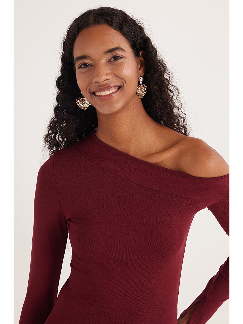Kadın Standart Fit Asimetrik Yaka Viskon Bordo Bluz