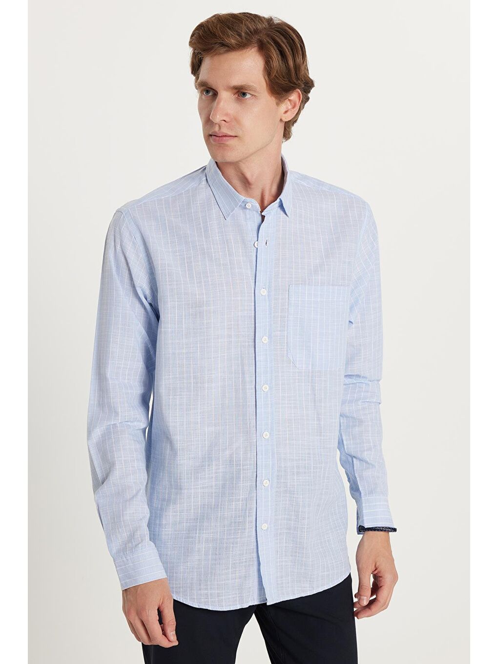 Erkek Regular Fit Klasik Kesim Uzun Kollu %100 Pamuk Keten Doku Tek Cepli Çizgili Mavi Gömlek-3