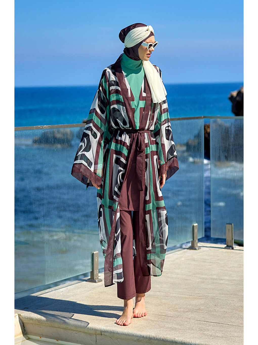 Kahverengi Hafif, Tam Boy ve Vücut Hatlarını Gizleyen Tesettür Plaj Pareosu P2510-1