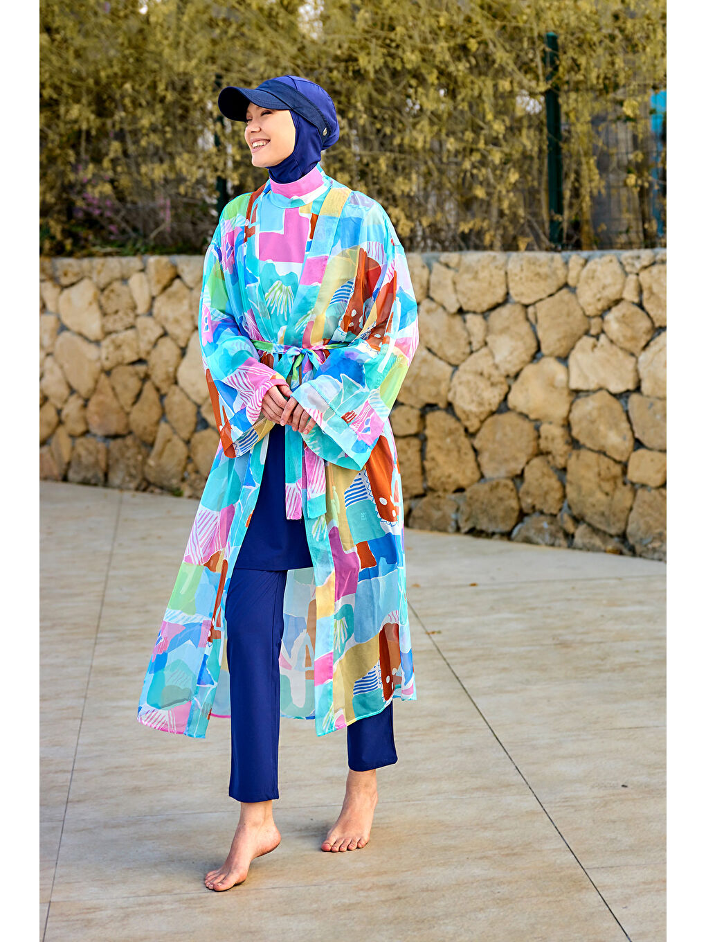 Beyaz Hafif, Tam Boy ve Vücut Hatlarını Gizleyen Tesettür Plaj Pareosu P2506-2