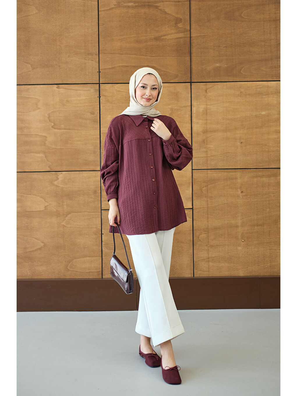 Kadın Kendinden Desenli Biyeli Gömlek Bordo-2
