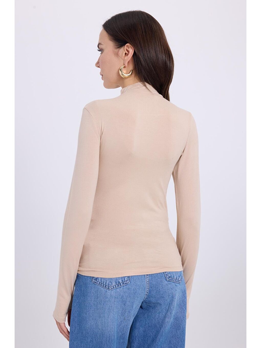 Kadın Regular Fit Klasik Kesim Viskon Kumaş Balıkçı Yaka Bej Bluz-6