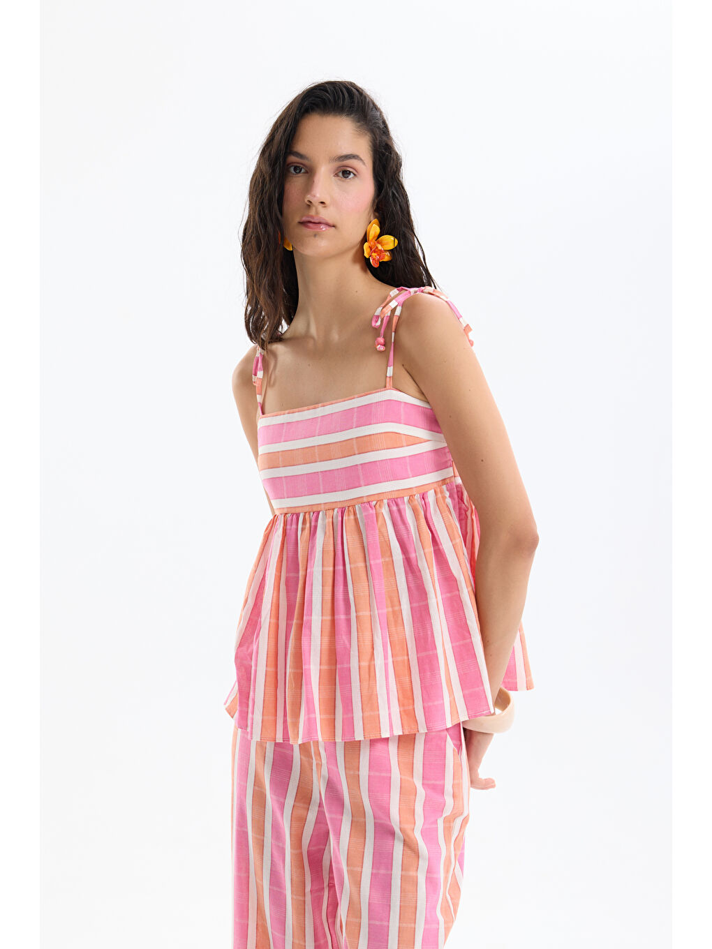 Çizgili Omuzu Bağcıklı Bluz Pembe-2