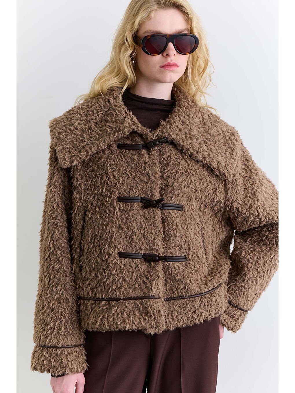 Düğmeli Kürk Kaban Kahverengi