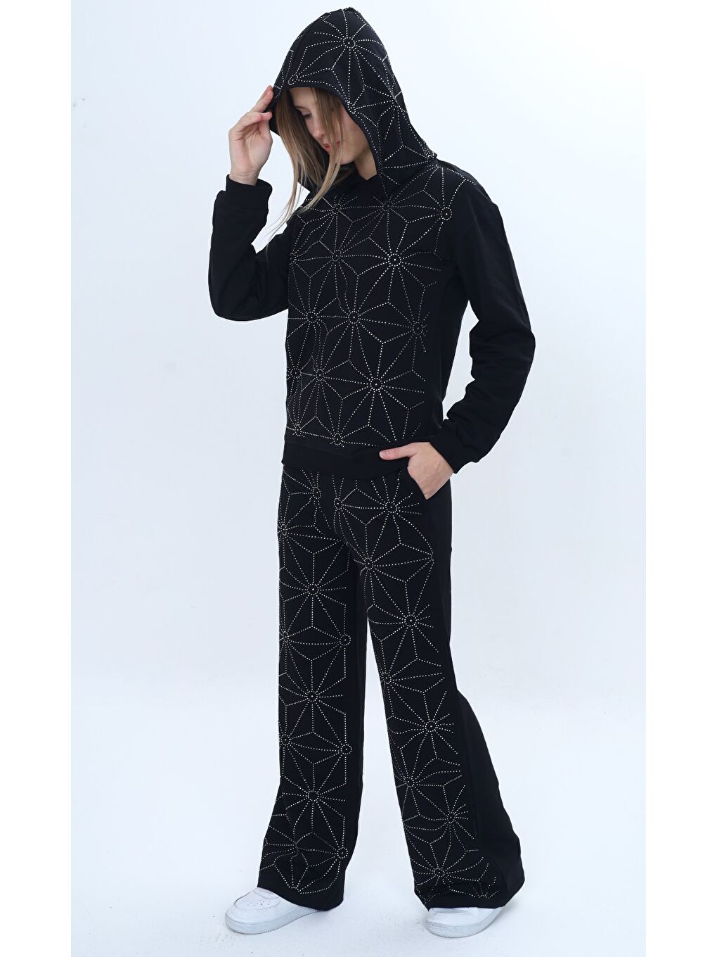 Siyah Kız Çocuk 2'li Takım Taş İşlemeli Kapüşonlu Sweatshirt & Beli Lastikli Bol Paça Cepli Eşofman Altı --3