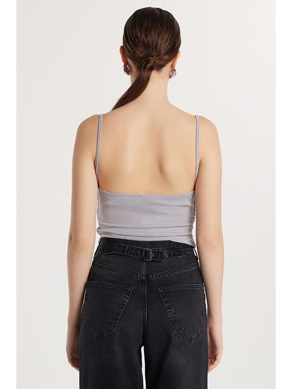 Kadın Slim Fit Dar Kesim İnce Askılı Gri Bluz-4