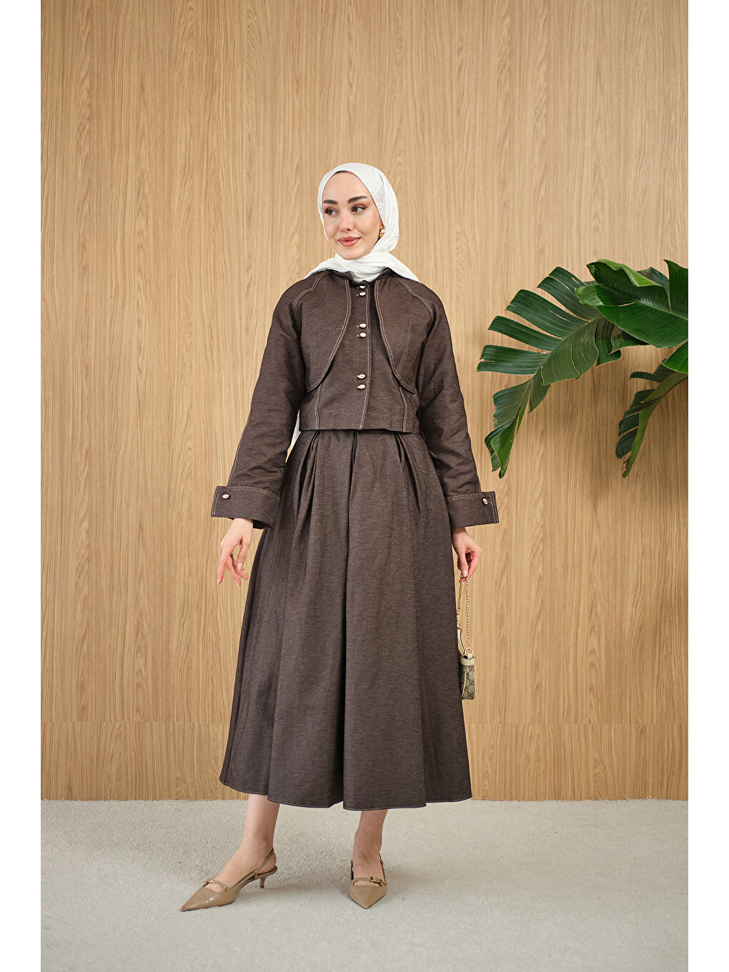 Kadın Pelerin Detay Gold Düğmeli Jean Takım Kahverengi-4