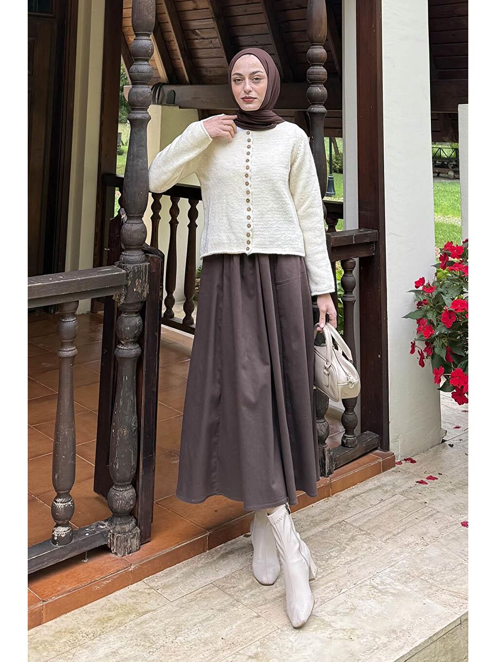 Bej Düğme Detaylı Hırka Natural