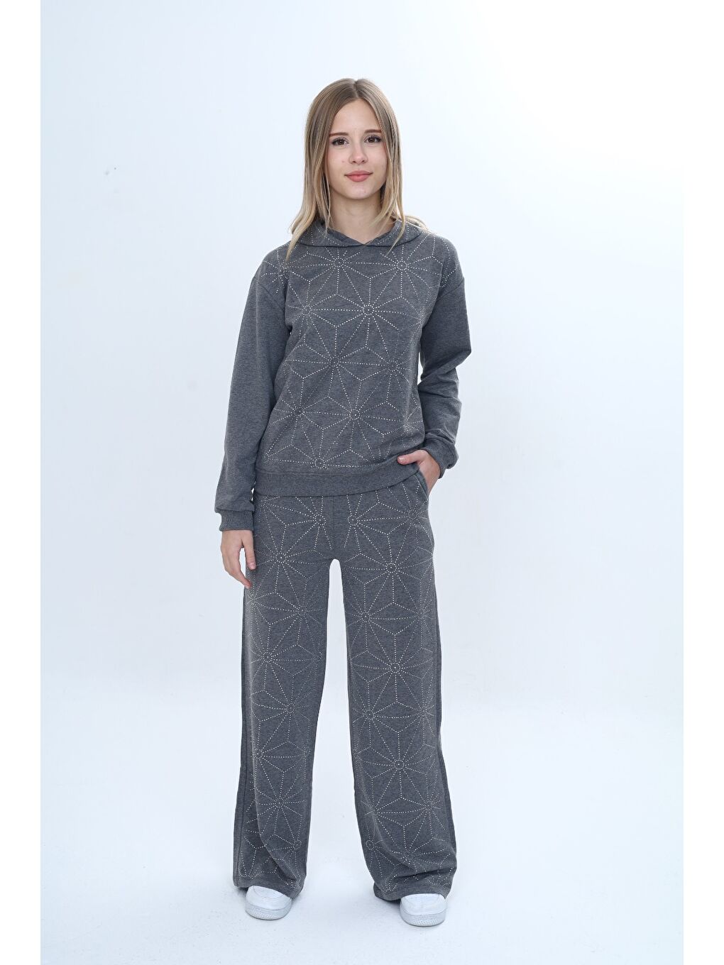 Antrasit Kız Çocuk 2'li Takım Taş İşlemeli Sweatshirt & Beli Lastikli Bol Paça Cepli Eşofman Altı -