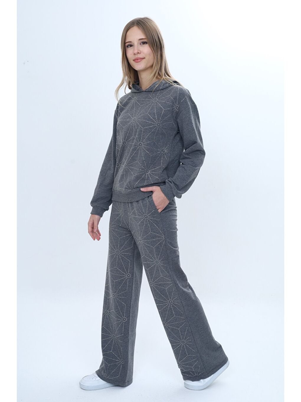 Antrasit Kız Çocuk 2'li Takım Taş İşlemeli Sweatshirt & Beli Lastikli Bol Paça Cepli Eşofman Altı --1