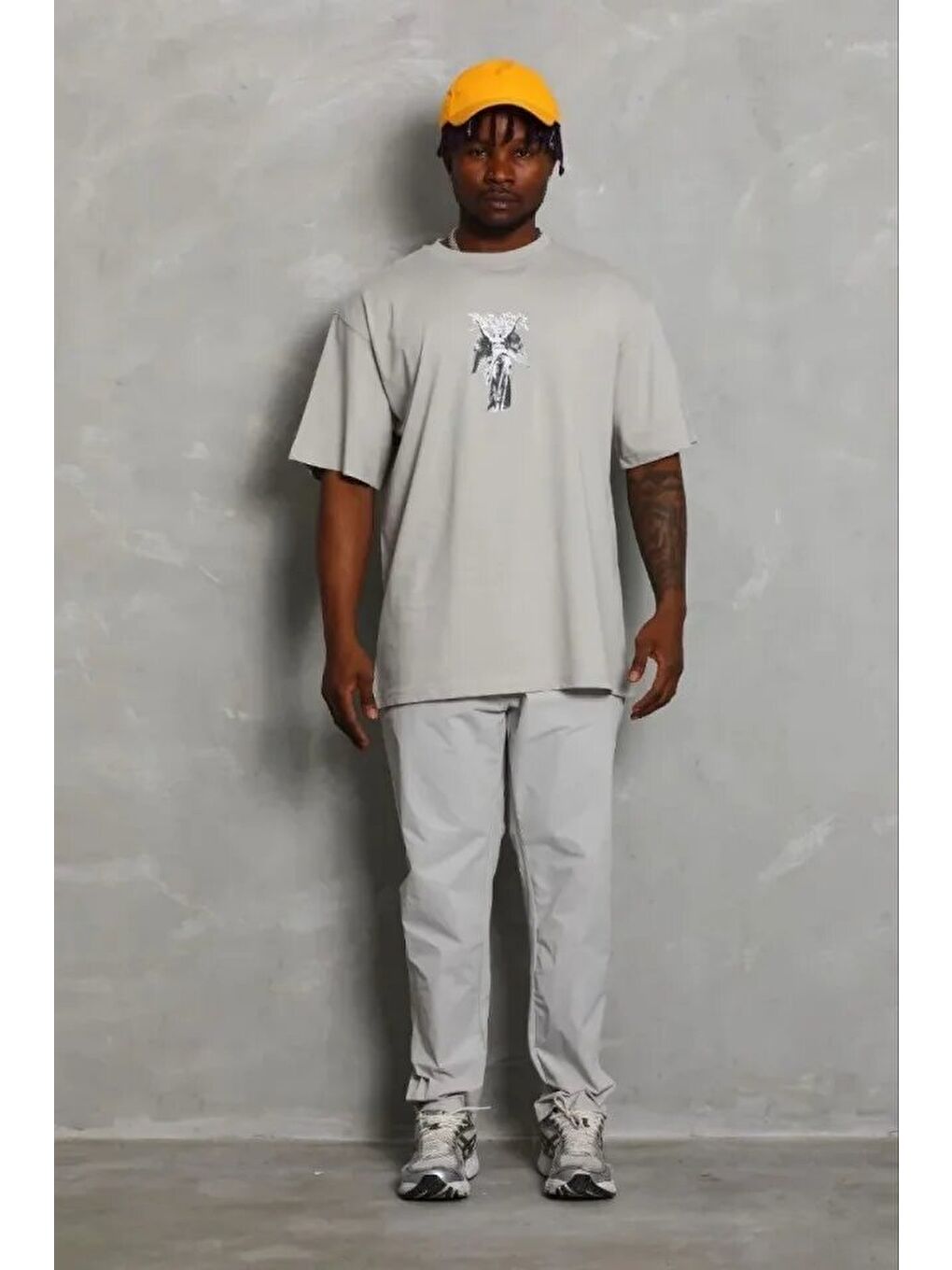 Gri Erkek Baskılı Tişört-1