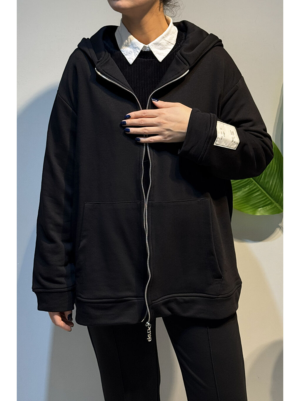 Kol Etiket Detay Kapüşonlu Fermuarlı Sweat Ceket 3176 Siyah-1