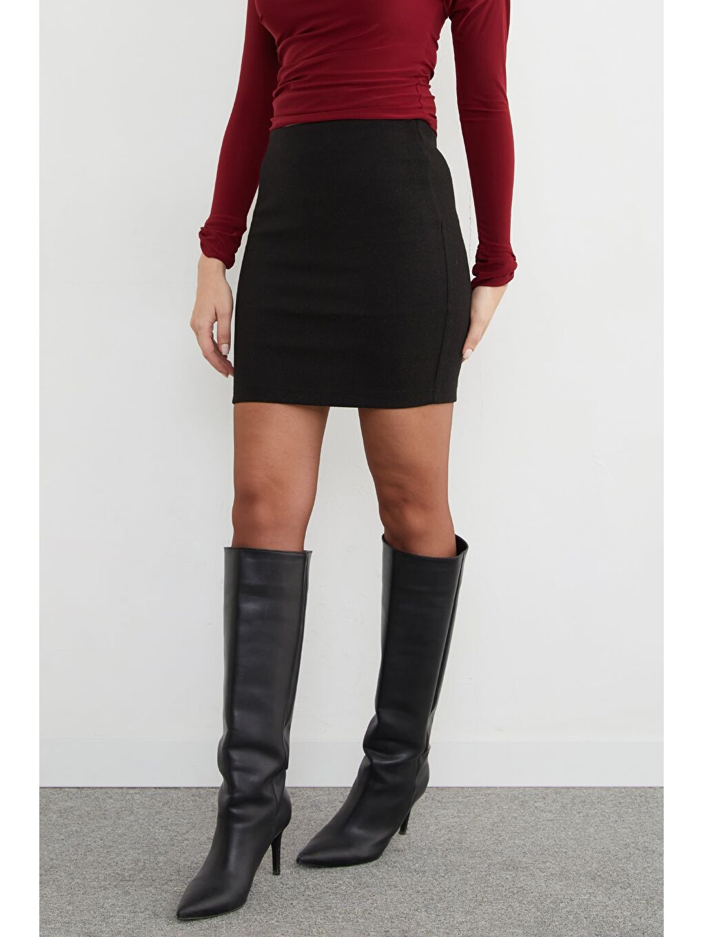 Siyah Basic Kaşe Kalem Etek-1