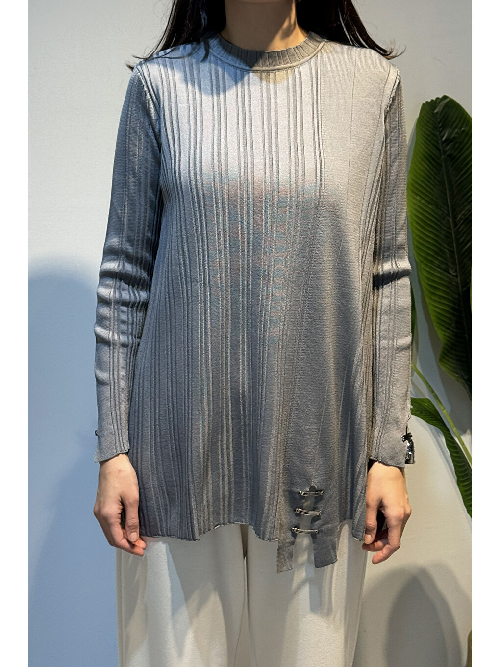 Aksesuar Detaylı Fitilli Triko Tunik 35041 Gri-1