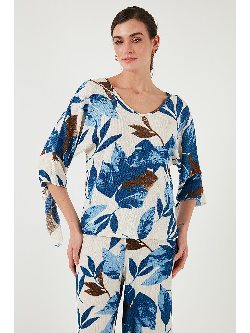 Mavi Desenli Regular Fit Truvakar Kol V Yaka Alt-Üst Kadın Takım 5865357-2