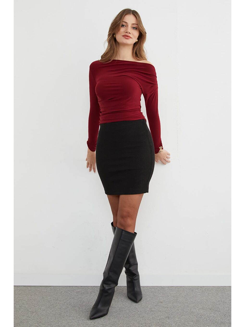 Siyah Basic Kaşe Kalem Etek-3