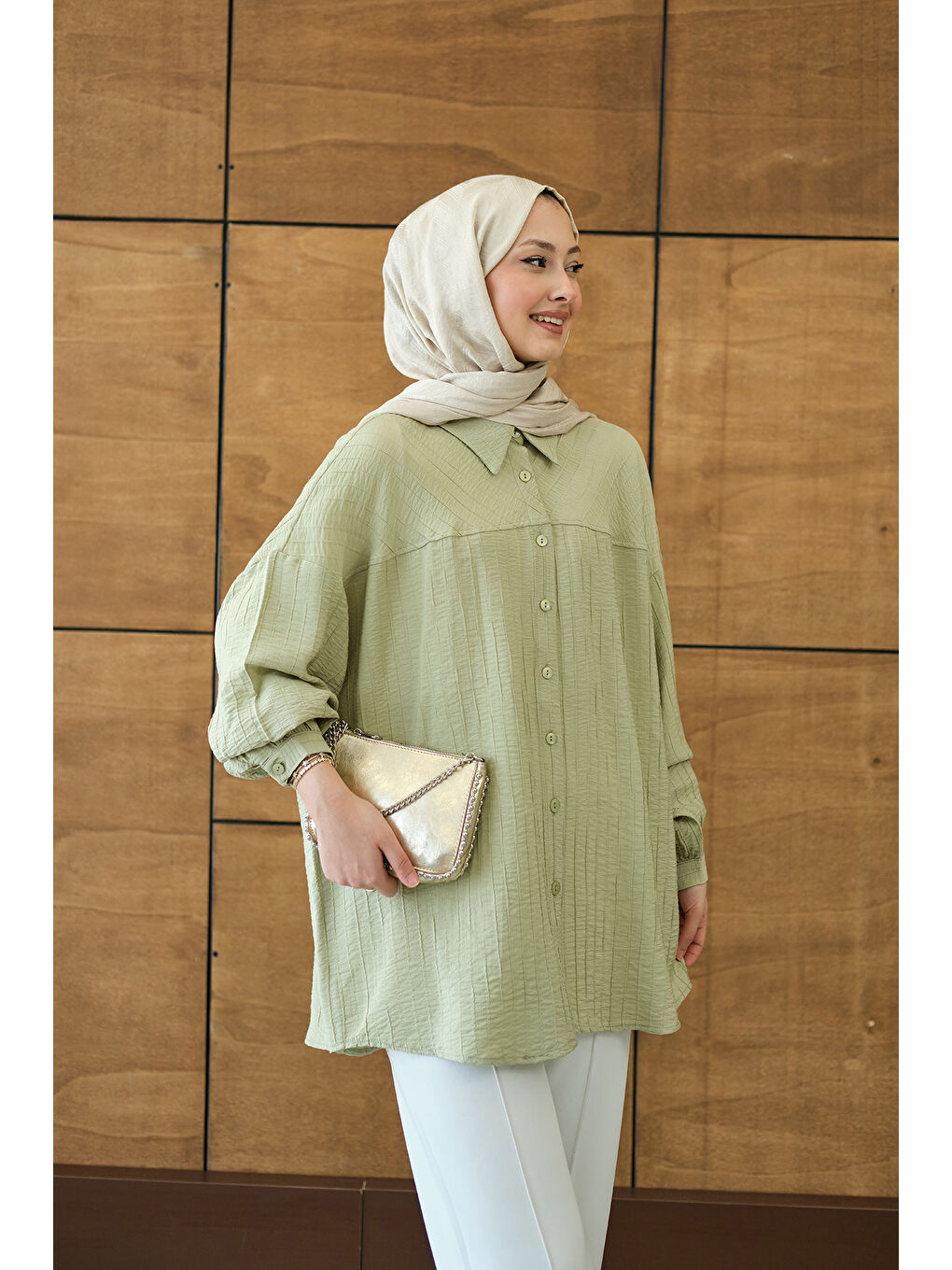 Turkuaz Kadın Kendinden Desenli Biyeli Gömlek Su Yeşil-4