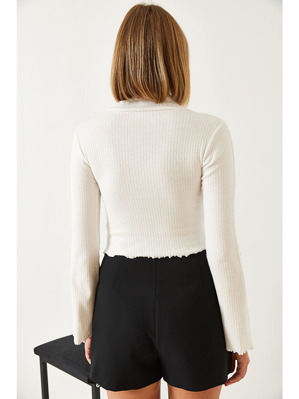 Beyaz Kadın Yarım Balıkçı Yaka Bluz-5