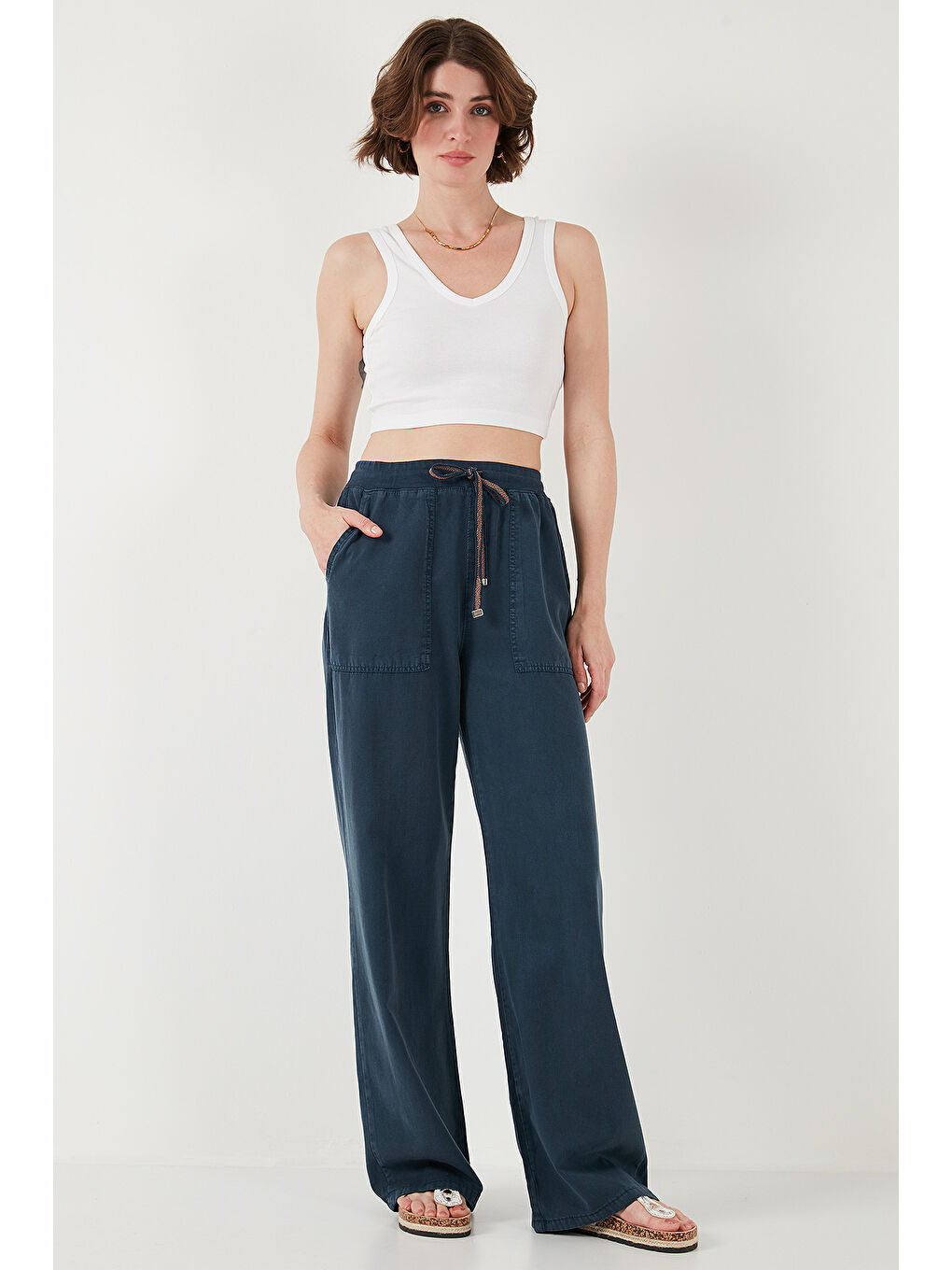 Lacivert Relaxed Fit Yüksek Bel Bol Paça Kadın Pantolon 668Yp5040