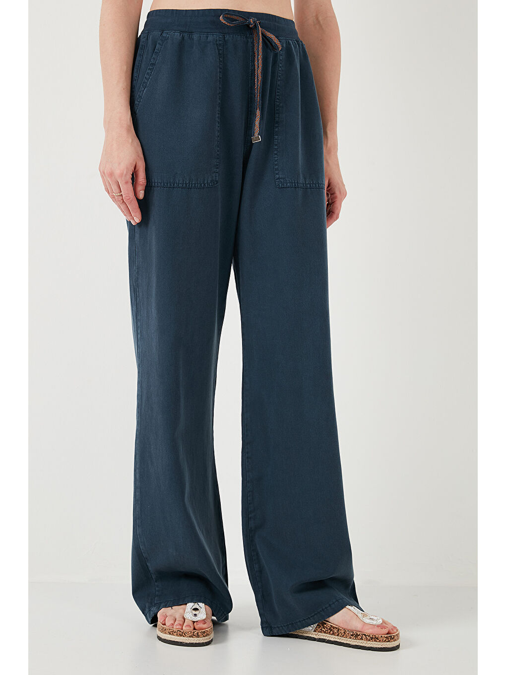 Lacivert Relaxed Fit Yüksek Bel Bol Paça Kadın Pantolon 668Yp5040-1