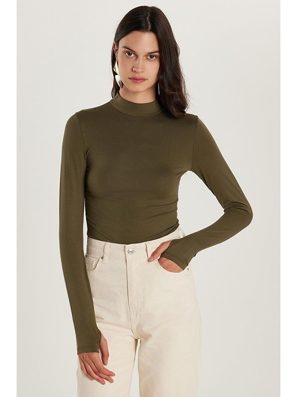 Kadın Regular Fit Klasik Kesim Viskon Kumaş Balıkçı Yaka Haki Bluz