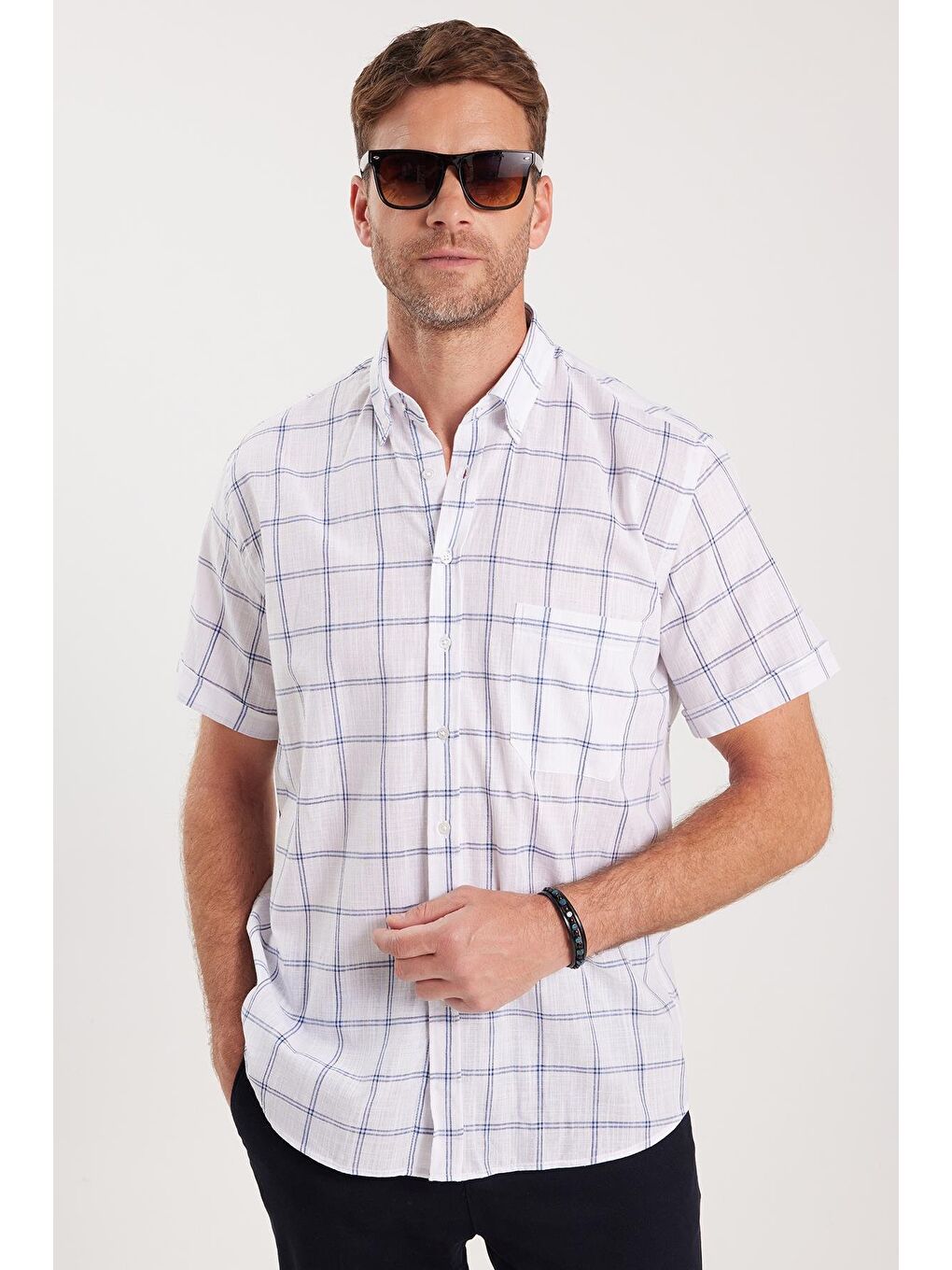 Karışık Erkek Regular Fit Klasik Kesim %100 Pamuk Keten Doku Cepli Kareli Kısa Kollu Düğmeli Yaka Gömlek-3