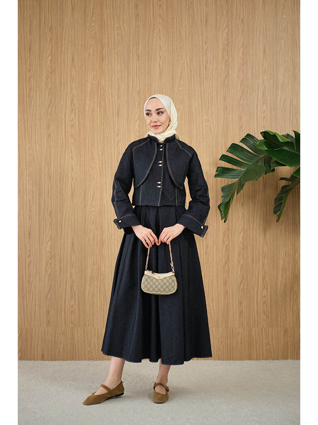 Kadın Pelerin Detay Gold Düğmeli Jean Takım Lacivert-4