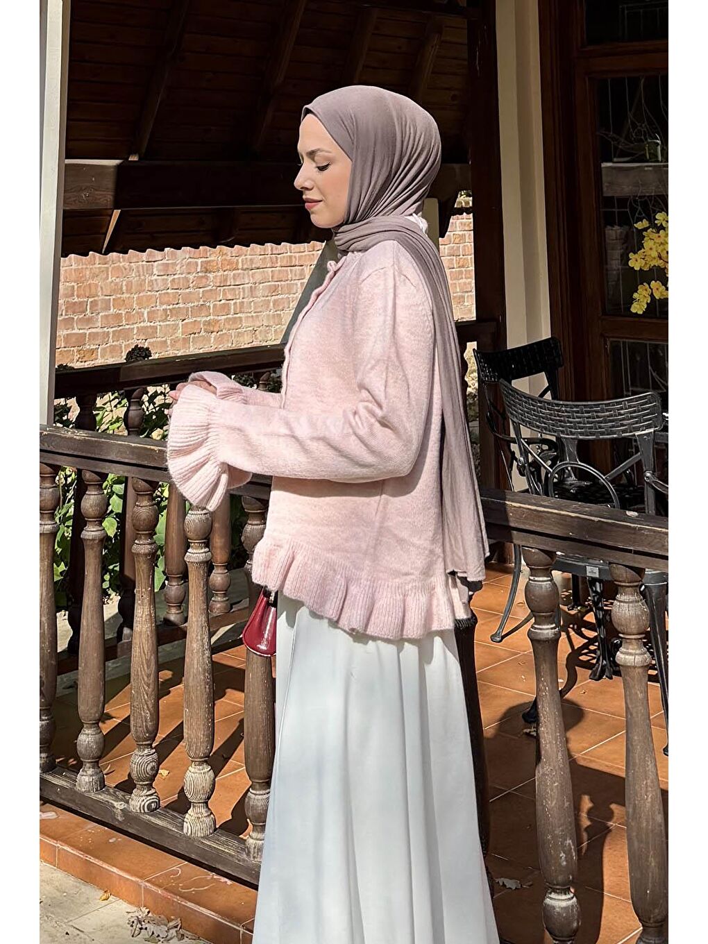 Pembe Fırfır Detaylı Hırka Pudra-1