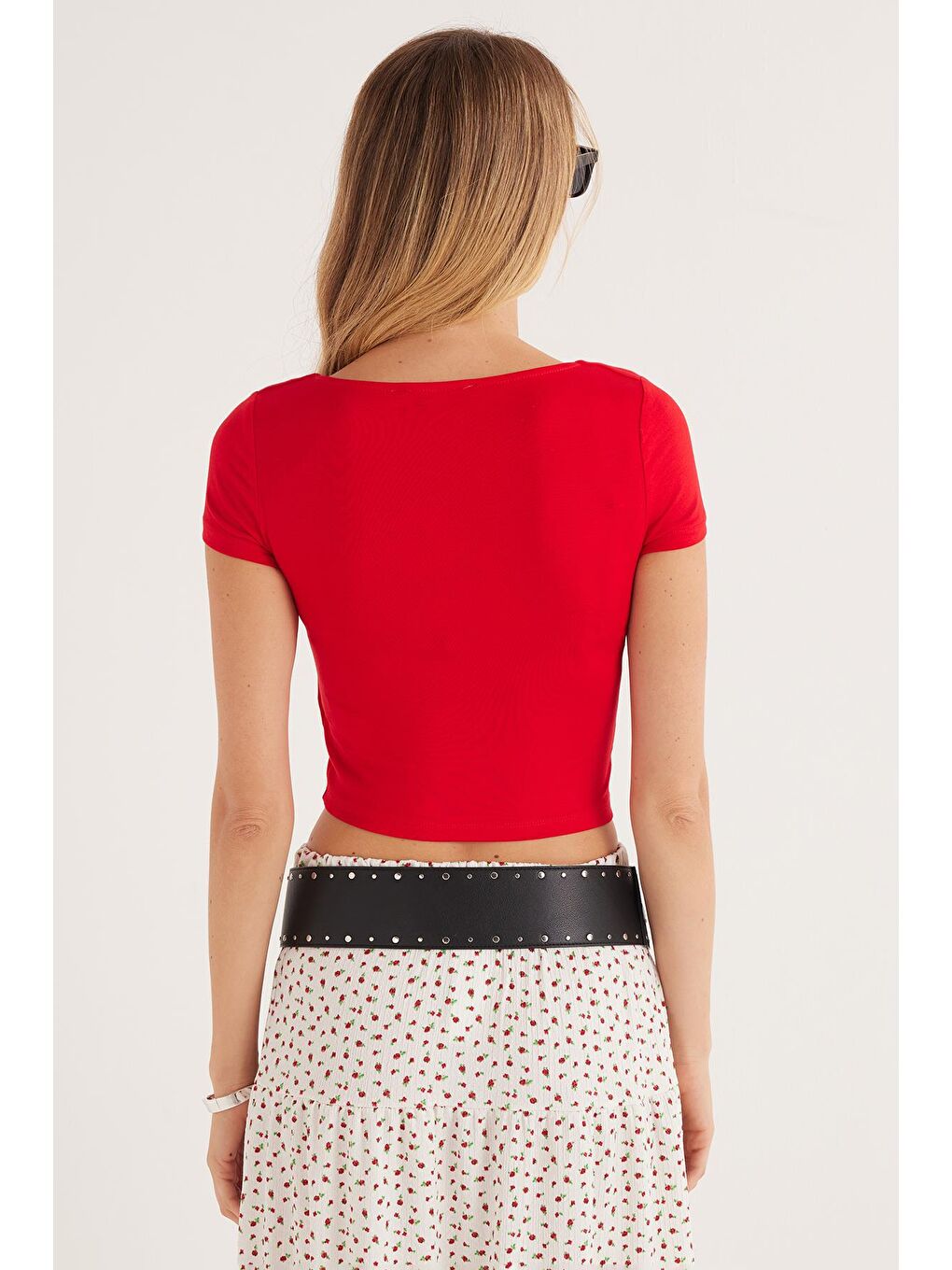 Kadın Slim Fit Dar Kesim Kısa Kollu U Yaka Kırmızı Bluz-6