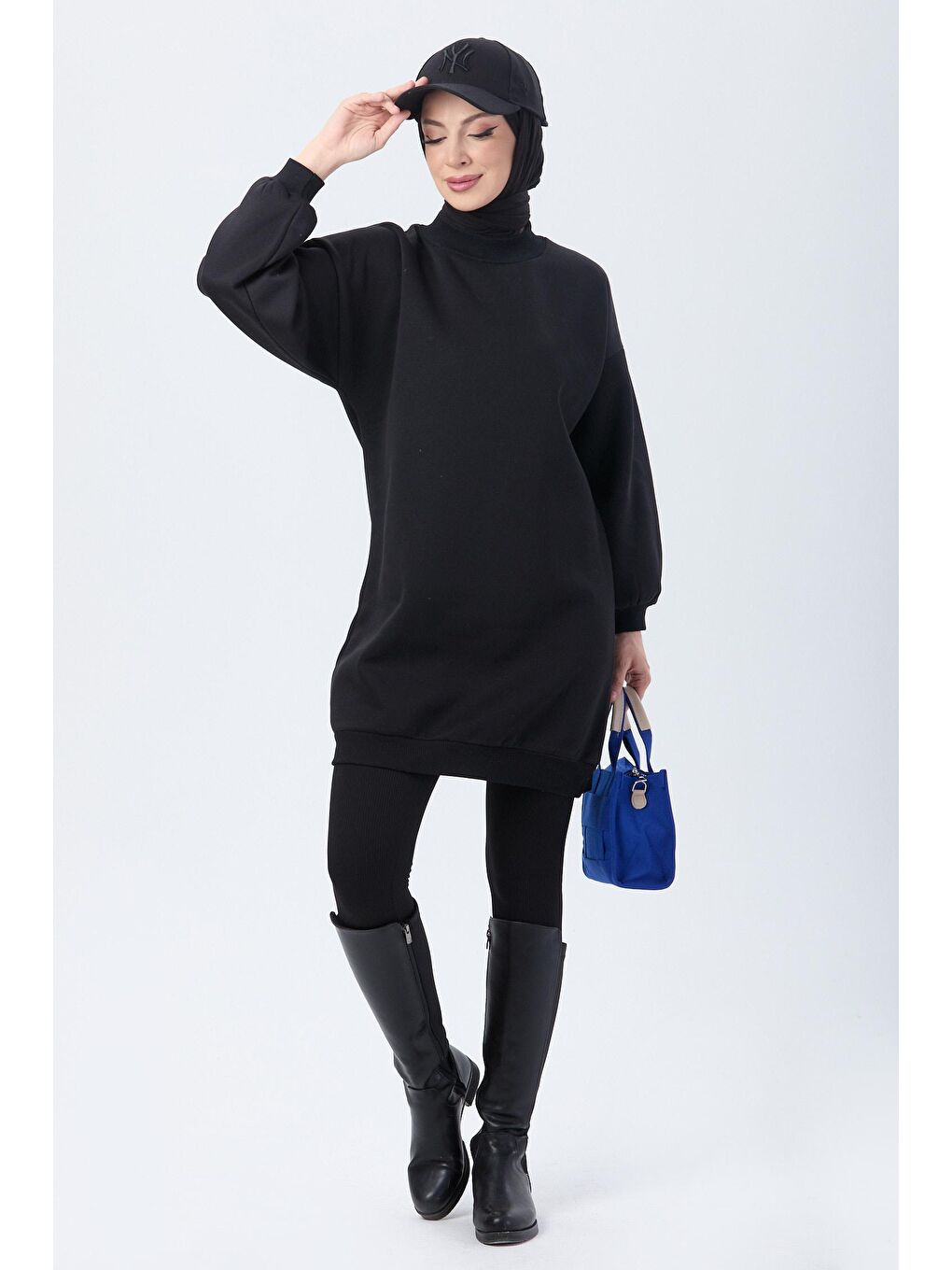 Bisiklet Yaka Kadın Siyah Sweat - 24111