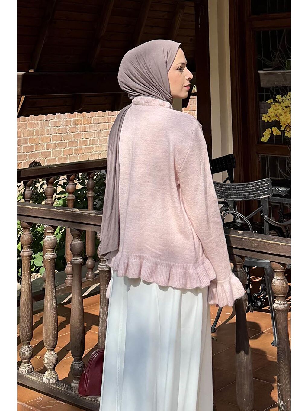 Pembe Fırfır Detaylı Hırka Pudra-3