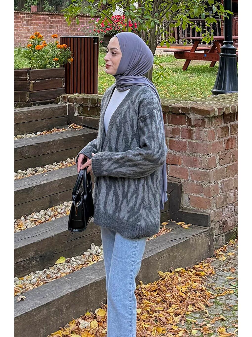 Zebra Desen Hırka Gri-1