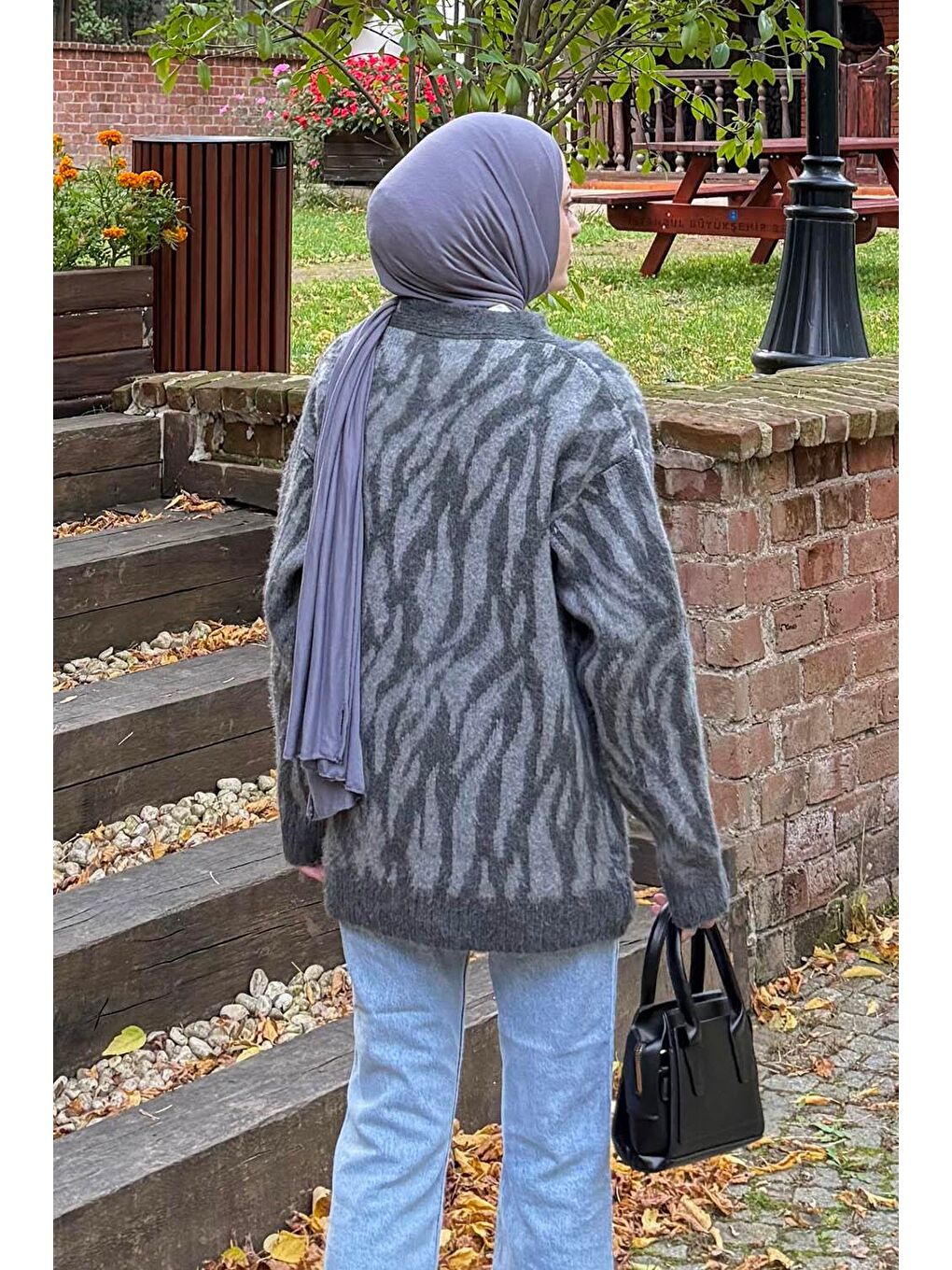 Zebra Desen Hırka Gri-3